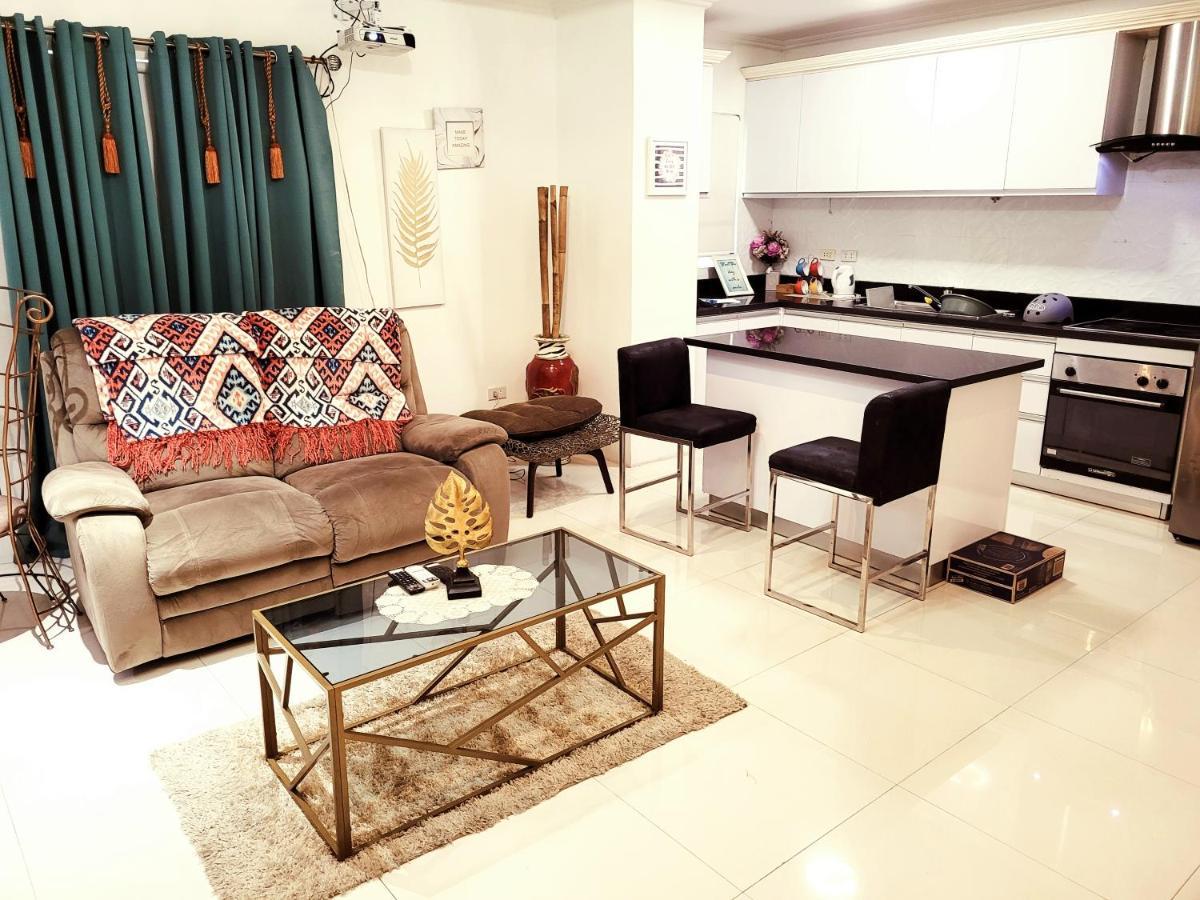 Lucky Suite Kandi 2 Bedrooms Angeles Bagian luar foto