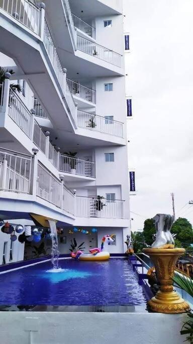 Lucky Suite Kandi 2 Bedrooms Angeles Bagian luar foto