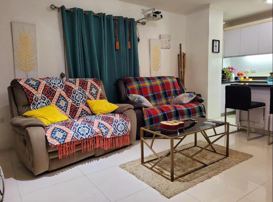 Lucky Suite Kandi 2 Bedrooms Angeles Bagian luar foto